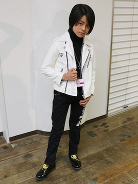 「BLOC（ブロック）のアイテム（パンツ）」を使った、bloc_betty_OFFICIALさん（メンズ・140cm）の春コーディネート
