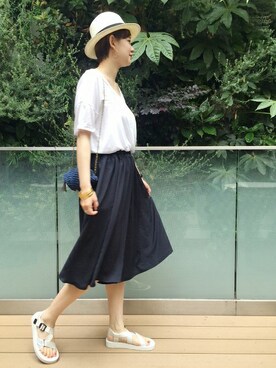 「Vネック」｜Reimiさん（レディース・170cm）の夏コーディネート