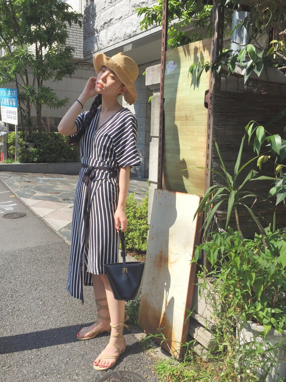 「kormarch、カジュアルコーデ、大人カジュアル、夏、ワンピース、サンダル」｜「CABLOCAMURIE　のCABLOCAMURIE カブロカムリエ AKUNO ハット ヌガー（ハット、ベージュ系）」を使った、るうこさん（レディース・162cm）の夏コーディネートの1枚目の写真