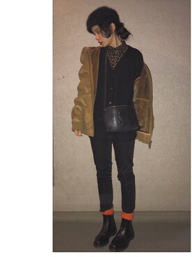 「UNIQLO（ユニクロ）のWOMEN ウルトラストレッチジーンズ（デニムパンツ）」を使った、るうこさん（レディース・162cm）の冬コーディネート