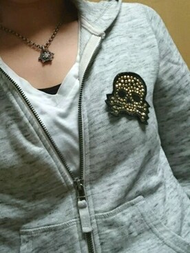 「UNIQLO（ユニクロ）のアイテム（パーカー、グレー系）」を使った、ゆきっぺさん（レディース・145cm）の冬コーディネート