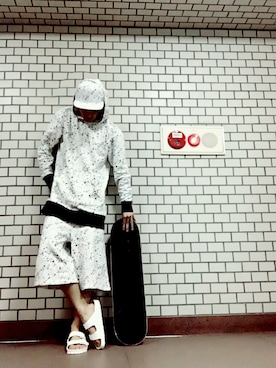 「wisdom（ウィズダム）のアイテム（キャップ）」を使った、スズキゴン(鈴木勤)さん（メンズ・175cm）の春コーディネート