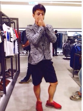 林似津さんのコーディネート