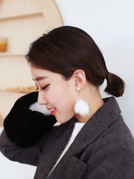 「DHOLIC（ディーホリック）のアイテム（ピアス（両耳用））」を使った、ディーホリックさん（レディース・164cm）の冬コーディネート