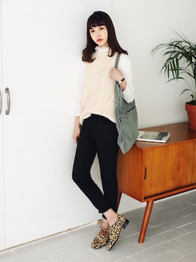 「DHOLIC（ディーホリック）のアイテム（ベスト）」を使った、ディーホリックさん（レディース・168cm）の冬コーディネート