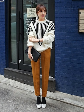 「アイテム（パンツ、イエロー系）」を使った、ディーホリックさん（レディース・166cm）の秋コーディネート