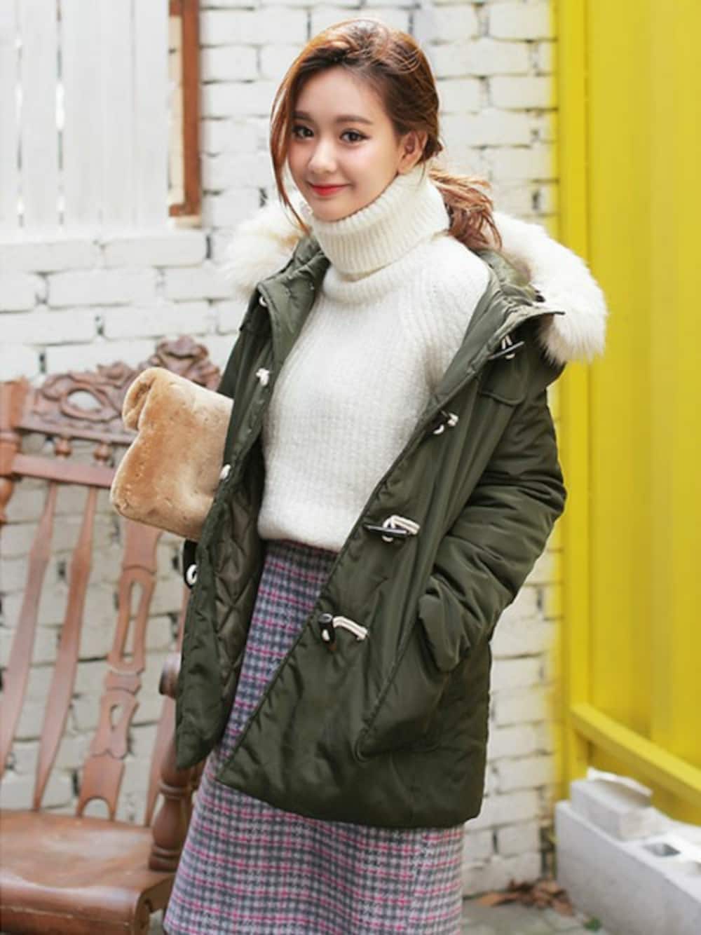 ディーホリック　DHOLIC ニットファーダウン　ダウン　新品 フェイクファーフードショート中綿ジャンパー | レディース