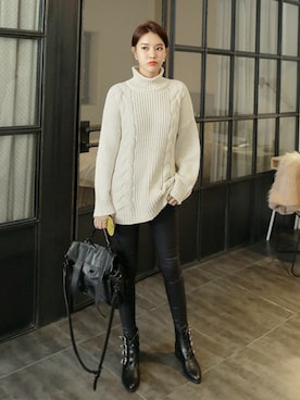 「オーバーサイズニット」｜ディーホリックさん（レディース・169cm）の秋コーディネート