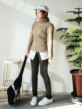 「DHOLIC（ディーホリック）の新作10％OFF（Tシャツ/カットソー）」を使った、ディーホリックさん（レディース・162cm）の冬コーディネート