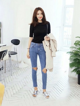 「DHOLIC（ディーホリック）の新作10％OFF（Tシャツ/カットソー）」を使った、ディーホリックさん（レディース・169cm）の春コーディネート