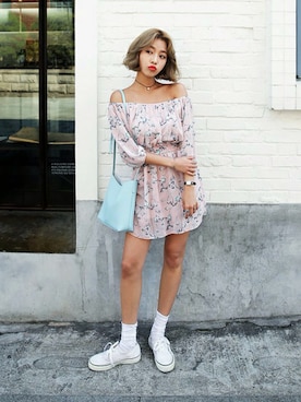 「DHOLIC（ディーホリック）の新作10％OFF（Tシャツ/カットソー）」を使った、ディーホリックさん（レディース・165cm）の春コーディネート