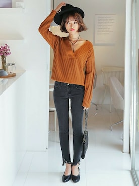 「アイテム（トップス、ブラウン系）」を使った、ディーホリックさん（レディース・165cm）の秋コーディネート