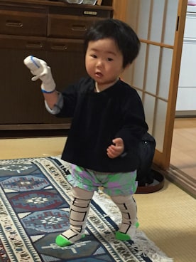 「frankygrow（フランキーグロウ）のアイテム（Tシャツ/カットソー、ブラック系）」を使った、しょうさん（キッズ・80cm）の春コーディネート