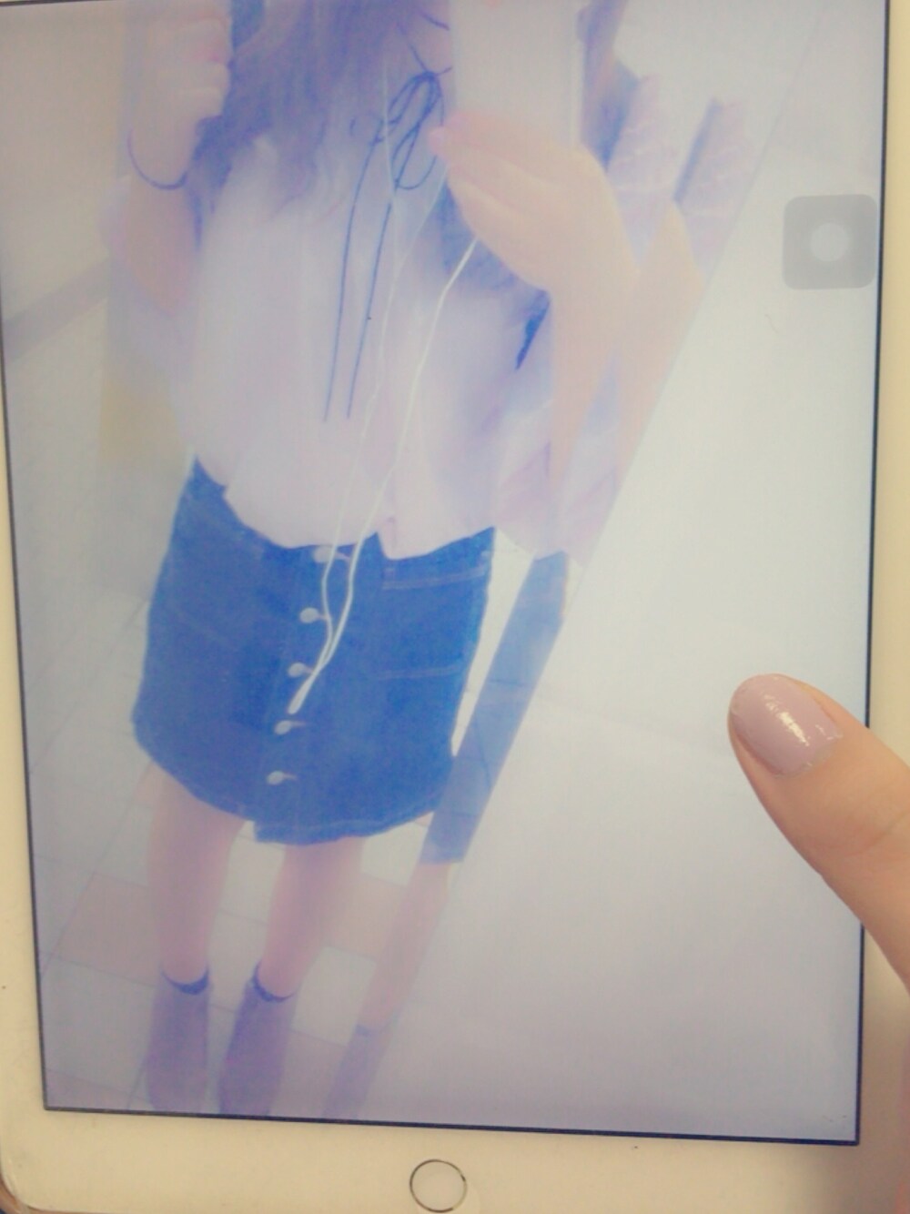 「w closetのアイテム（シャツ/ブラウス、ピンク系）」を使った、shellymayさん（レディース・162cm）の秋コーディネートの1枚目の写真