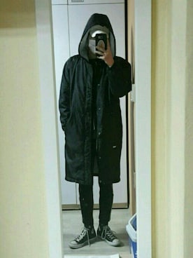 「black」｜「アイテム（マウンテンパーカー）」を使った、🕇🕇さん（メンズ・178cm）の秋コーディネート