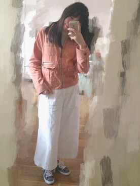 「UNIQLO（ユニクロ）のアイテム（トップス、ホワイト系）」を使った、Flower.Jさん（レディース・166cm）の春コーディネート