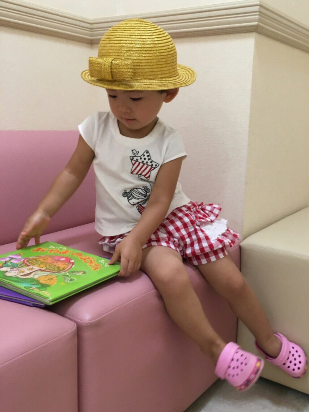 「ドラフトGAP、夏コーデ、おんなのこ、2歳」｜「GAPのアイテム（Tシャツ/カットソー、ホワイト系）」を使った、✨MIYU💫さん（キッズ・90cm）の夏コーディネートの1枚目の写真