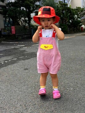 「ツバ広ハット」｜「アイテム（オールインワン・サロペット）」を使った、✨MIYU💫さん（キッズ・80cm）の夏コーディネート