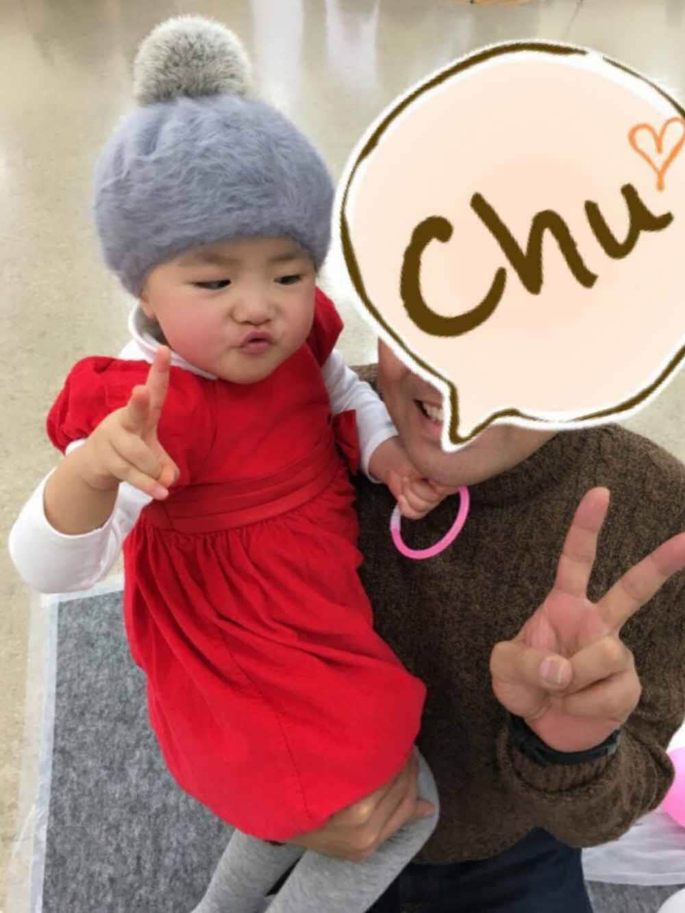 「あずきいろまつり、キッズファッション、秋のコーデ、シンプルコーデ、あずき色、女の子、2歳、オールドネイビー、チームぽんぽん、ドレス」｜「OLD NAVYのアイテム（ワンピース、レッド系）」を使った、✨MIYU💫さん（キッズ・90cm）の秋コーディネートの1枚目の写真