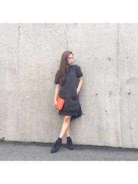 「PRADA（プラダ）のアイテム（スニーカー、ブルー系）」を使った、片山夏実さん（レディース・158cm）の春コーディネート