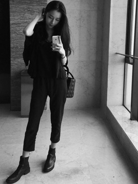 「Dior」｜「アイテム（スタジャン）」を使った、Ana Shenさん（レディース・167cm）の秋コーディネート
