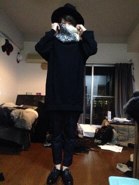 「DRESSEDUNDRESSED（ドレスドアンドレスド）のアイテム（スウェット）」を使った、青木一磨さん（メンズ・173cm）の秋コーディネート