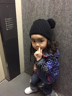 「Mini Rodini（ミニロディーニ）のアイテム（ニットキャップ/ビーニー）」を使った、ri_______*さん（キッズ・90cm）の秋コーディネート