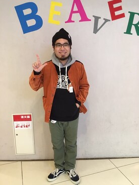 「and wander（アンドワンダー）のアイテム（パンツ）」を使った、maeyamaさん（メンズ・170cm）の秋コーディネート