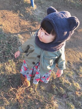 「babygap」｜「アイテム（ミリタリージャケット）」を使った、もこさん（キッズ・70cm）の秋コーディネート