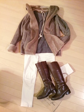 「白デニム」｜「アイテム（ムートンコート）」を使った、Tommyさん（レディース・155cm）の冬コーディネート
