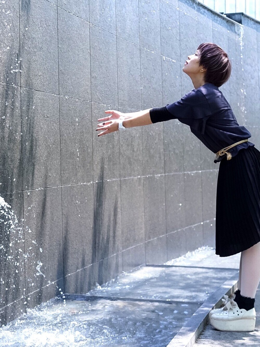 「カジュアル、ゆるコーデ、モノトーン、オールブラック、Tokyo bopper、黒、Vivienne Westwood、夏」｜「BABY-Gのアイテム（アナログ腕時計、ホワイト系）」を使った、もいもいさん（レディース・158cm）の夏コーディネートの1枚目の写真