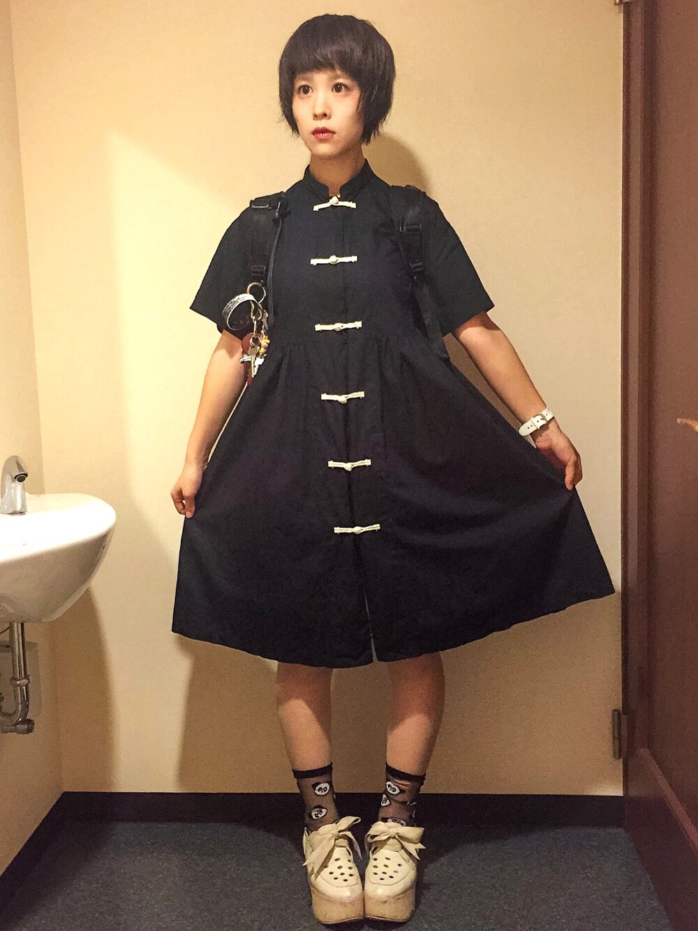 「ワンピース、Candy Stripper、I am I、モノトーン、パンダ、 黒、Tokyo bopper、チャイナ、ショートカット、チャイナワンピース」｜「X-girlの【mini3月号掲載】X-girl×NEW ERA RUCKSACK（バックパック/リュック、ブラック系）」を使った、もいもいさん（レディース・158cm）の夏コーディネートの1枚目の写真