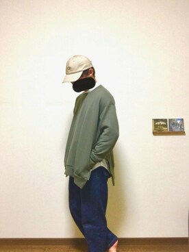 「シャツ×スウェット」｜「アイテム（帽子）」を使った、とおる。さん（メンズ・167cm）の秋コーディネート