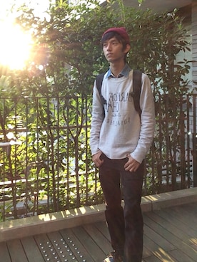 「URBAN RESEARCH（アーバンリサーチ）のロゴ入りスウェット（スウェット、グレー系）」を使った、かずきさん（メンズ・170cm）の秋コーディネート