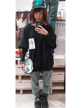 「SHUTTLE（シャトル）のアイテム」を使った、Rokuさん（レディース・155cm）の春コーディネート