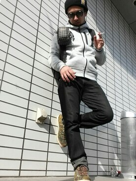 「アイテム（マウンテンパーカー、シルバー系）」を使った、TatsUさん（メンズ・164cm）の冬コーディネート