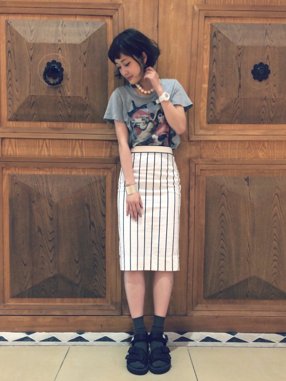 中川遥さんの「Demi-Luxe BEAMS / ストライプ タイトスカート（Demi-Luxe BEAMS）」を使ったコーディネート