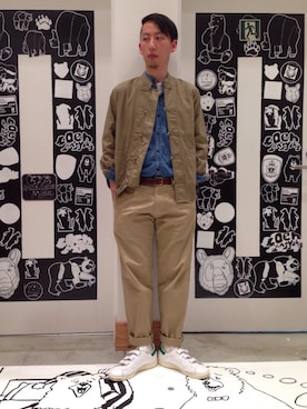 「シャツイン」｜テンチョウ関根さん（メンズ・173cm）の春コーディネート