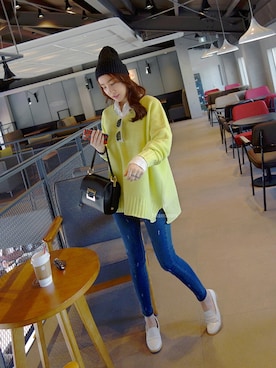 「アイテム（モカシン/デッキシューズ、ホワイト系）」を使った、Miamasvinさん（レディース・161cm）の春コーディネート