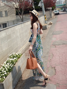 「アイテム（トートバッグ、オレンジ系）」を使った、Miamasvinさん（レディース・161cm）の春コーディネート