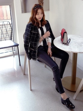 「アイテム（ノーカラージャケット）」を使った、Miamasvinさん（レディース・161cm）の秋コーディネート