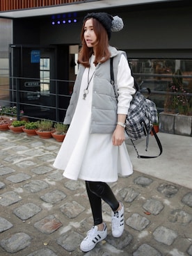 「アイテム（ダウンベスト）」を使った、Miamasvinさん（レディース・161cm）の冬コーディネート