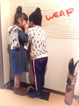 「BOOFOOWOO」｜「アイテム（ワンピース/ドレス）」を使った、rikumihiさん（キッズ・126cm）の秋コーディネート