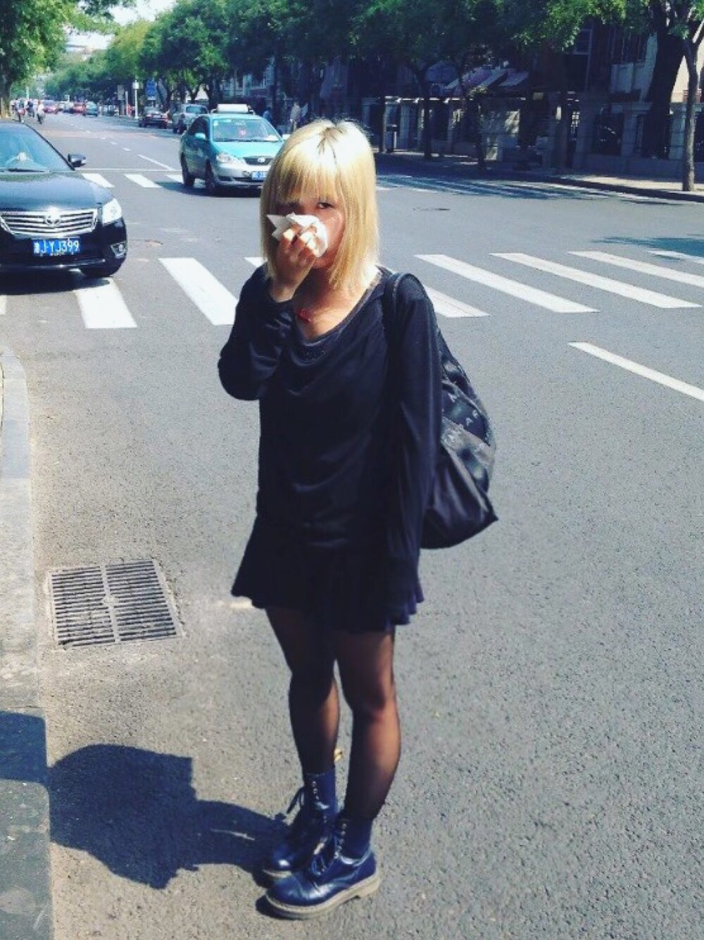 「ootd、spring、休日スタイル」｜「CHEAP MONDAYのZone Sweat（スウェット、ブラック系）」を使った、FrostyBaiさん（レディース・164cm）の春コーディネートの1枚目の写真