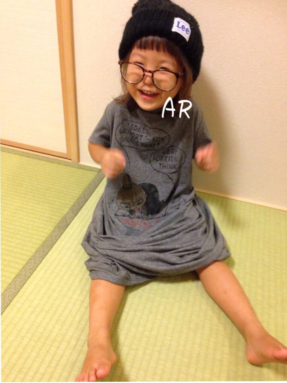 「4歳、女の子、ワンピース、ひょうきん、しまむら」｜「MOOMINのアイテム（ワンピース、グレー系）」を使った、anjairさん（キッズ・100cm）の夏コーディネートの1枚目の写真