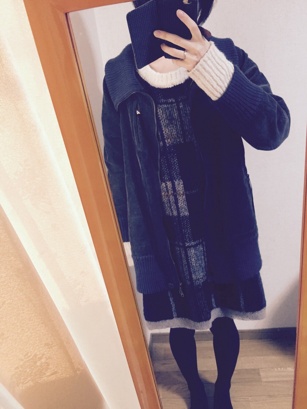 「KBFのアイテム（ワンピース、ブラック系）」を使った、ちーさん（レディース・165cm）の冬コーディネートの1枚目の写真