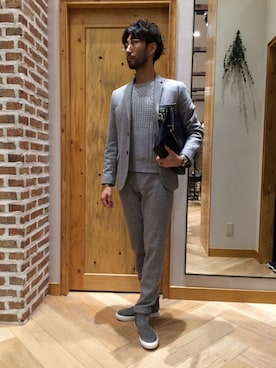 「アイテム（クラッチバッグ）」を使った、中野正隆さん（メンズ・176cm）の秋コーディネート