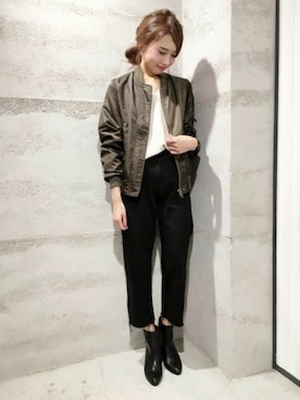 「JEANASIS（ジーナシス）のアイテム（MA-1）」を使った、JEANASIS 静岡パルコ店STAFFさん（レディース・162cm）の秋コーディネート