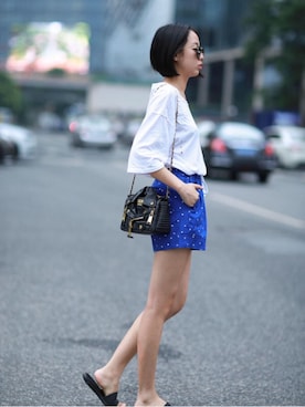「blue」｜「アイテム（カーゴパンツ）」を使った、Ye Liさん（レディース・162cm）の夏コーディネート