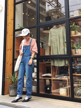 「TODAYFUL（トゥデイフル）のアイテム（オールインワン・サロペット）」を使った、MIZUKI AMANOさん（レディース・158cm）の秋コーディネート